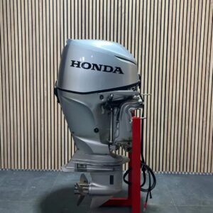 Honda 60 HP EFI ’25 outboard engine